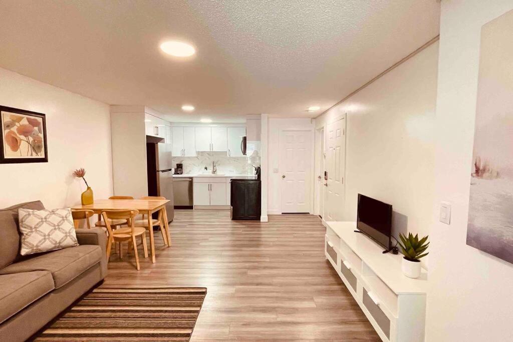 Unit #201 Cozy Mountain View 1Br In Dt Διαμέρισμα Κάνμορ Εξωτερικό φωτογραφία